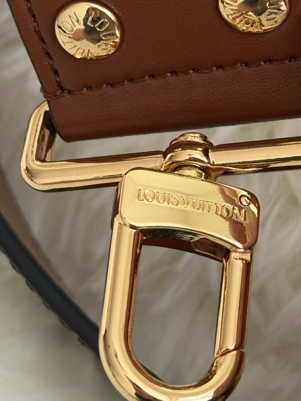 Louis Vuitton Monogram Wide Adjustable Bag Shoulder Strap ~120cm Gold Hardware - Picture 13 of 15